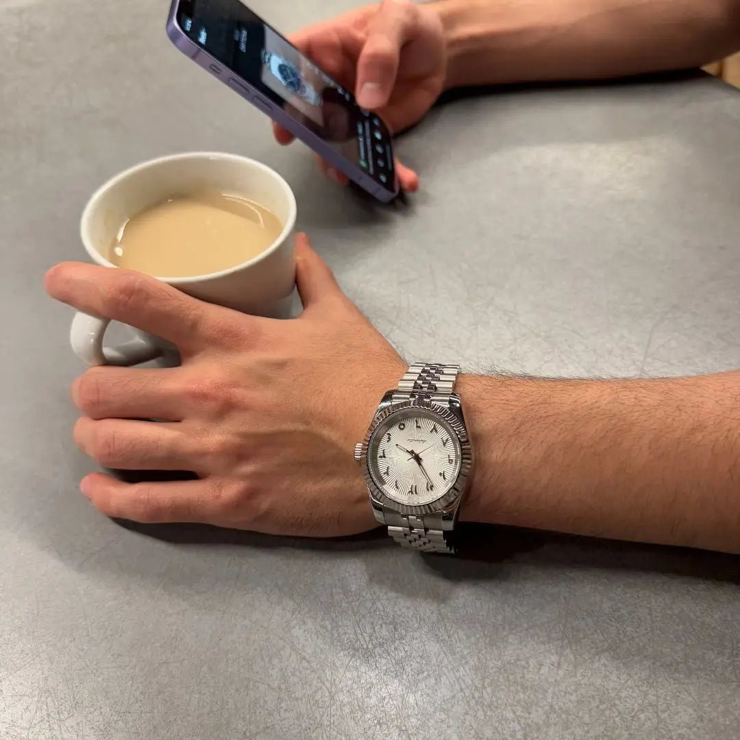 Seikojust | White Arabic Textured