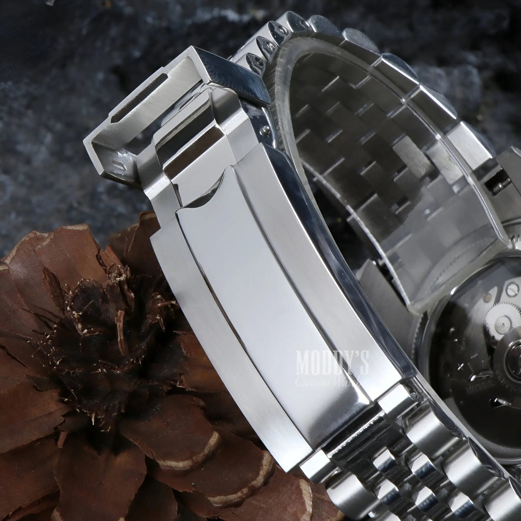 Seikojust | Roman Champagne