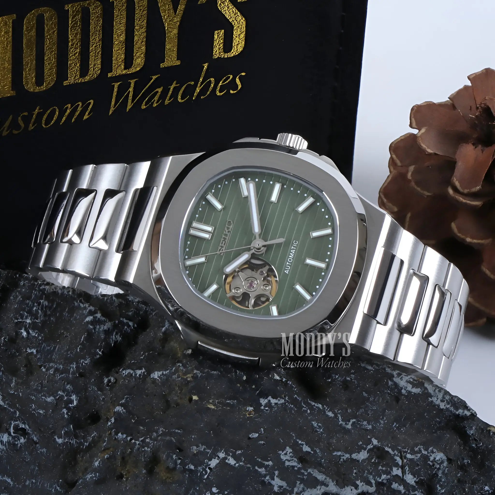 Nautiko |  Olive Green Open Movement