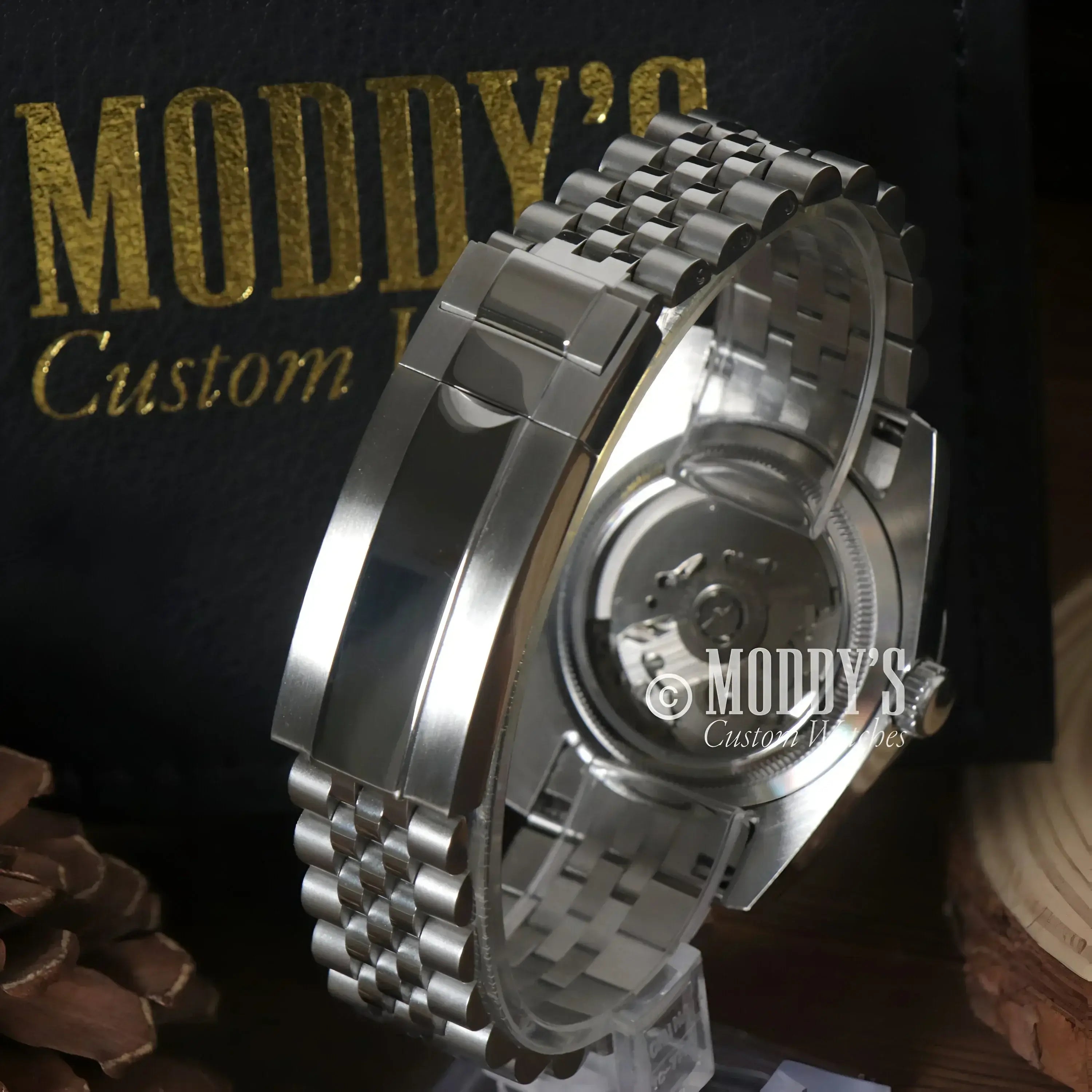 Seikojust | White Arabic Textured