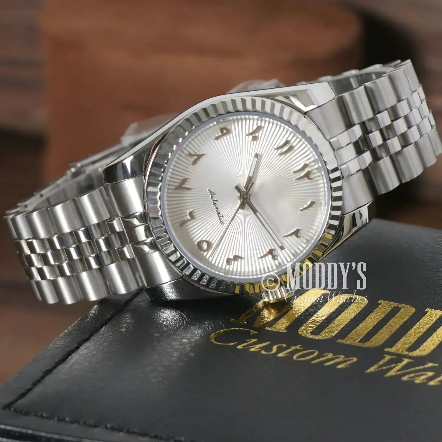 Seikojust | White Arabic Textured